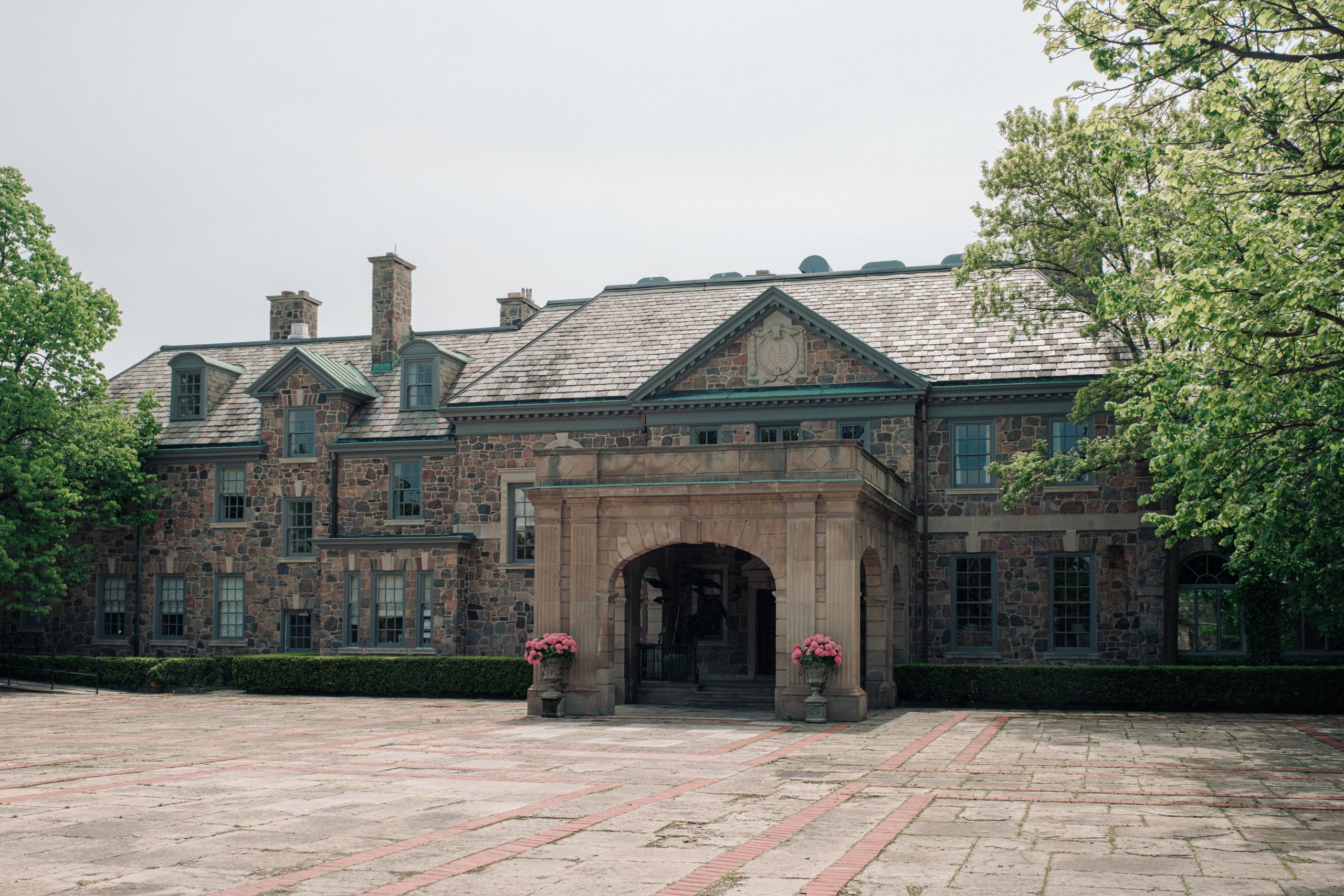 Estate Wedding Venue in Toronto with Timeless Feel